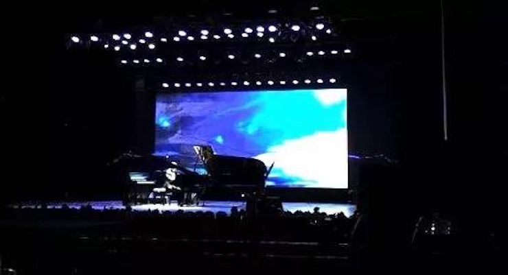 w88win优德艺术家宋思衡“80后的时光机”多媒体音乐会内蒙古巡演圆满落幕