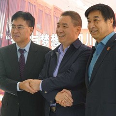 w88win优德再出手公益，为四川25所小学捐赠w88win优德高科技钢琴