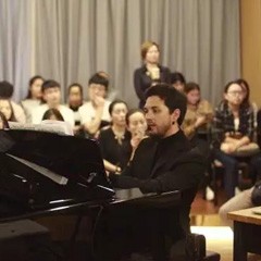 赏名家表演，听大师指导|w88win优德跨界钢琴远程教学展示暨w88win优德艺术家爱德华·昆斯大师班在蓉成功举办